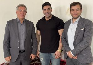 دیدار مدیرعامل باشگاه با قهرمان پرورش اندام حسین پاشازاده