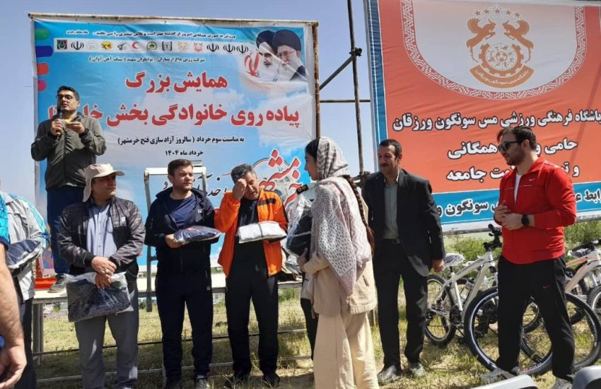 برگزاری همایش بزرگ پیاده‌روی خانوادگی در خاروانا